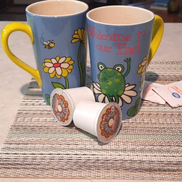 Cracker Barrel Other - 2 CrackerBarrel mugs